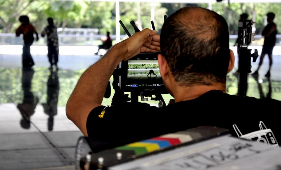 Com apoio da PrFilm Commission, longa-metragem tem set de gravações no Museu Oscar Niemeyer Foto: Anderson Tozato/SEEC-PR